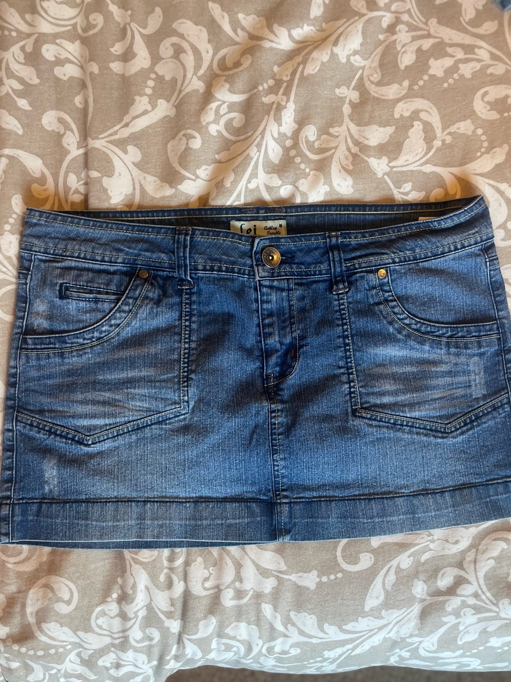 L.e.i. Blue Washed Denim Mini Skirt